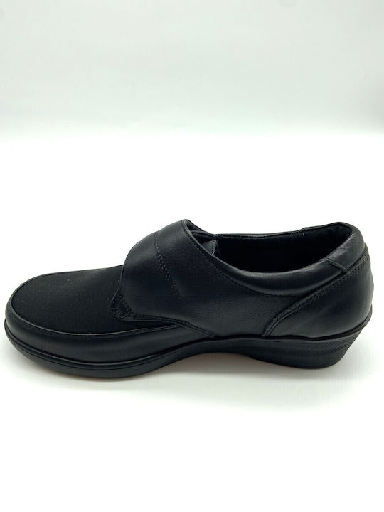 Leather Women's Moccasins in Black Color