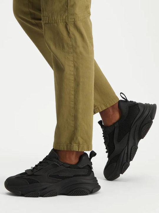Possession Sneakers Black