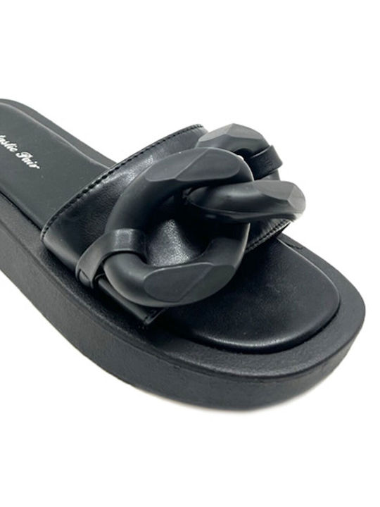 Queen Accessories Women's Flat Sandals in Black Color