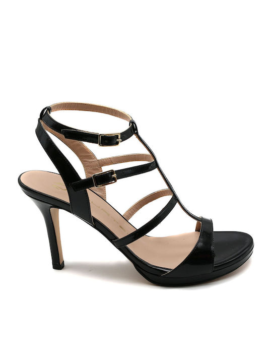 Sandalen aus Lackleder Schwarz