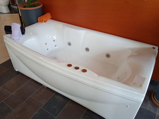 BS Eckschwanne mit rechter Platzierung Acryl mit Hydrotherapie 190x90cm