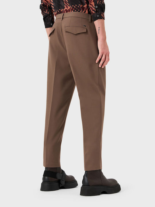 Emporio Armani Men's Trousers in Regular Fit coffee