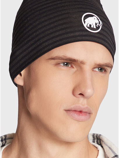 Beanie Unisex Beanie Knitted in Black color