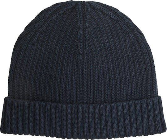 Red Label Beanie Unisex Beanie Knitted in Red color