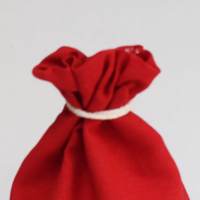 Decocraft Fabric Pouch за Подарък Red 14x18см.