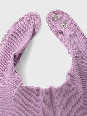 Name It Bib Fabric Lila