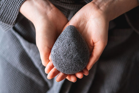 Ancient Wisdom Ancient Wisdom Konjac Gesichtsreiniger Bambusaktivkohle Träne Konjac-Schwämme