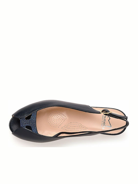 Leder Pumps mit flachem Absatz Blau