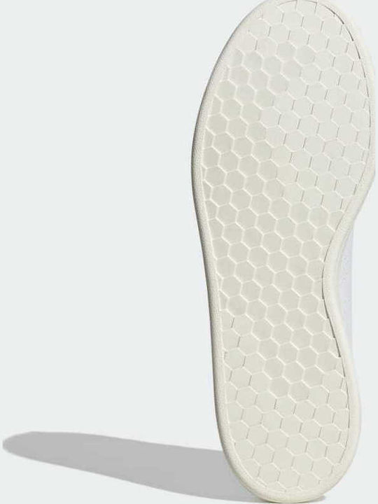 Advantage Sneakers White