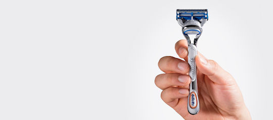 Gillette Skinguard Sensitive Резервни глави с 2 остриета и лубрикантна лента за чувствителна кожа 4бр