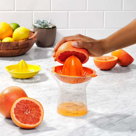 OXO Classic Juicer Lemon / Orange with Container made of Plastic in Orange Color