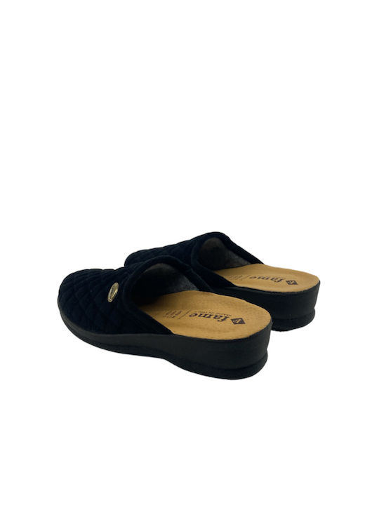 FAME Winter Women's Slippers in Negru color