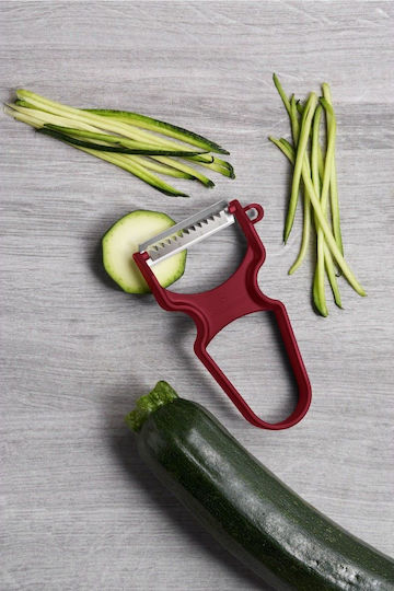 Victorinox Rapid Fruit & Vegetable Peeler/Cleaner made of Plastic Red
