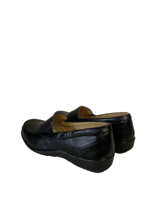 Antrin Women's Moccasins in Black Color