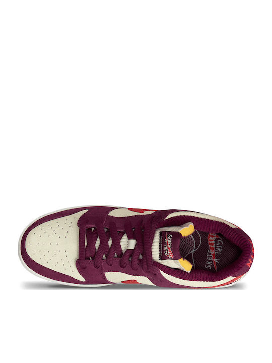 Dunk Low SB Sneakers Burgundy
