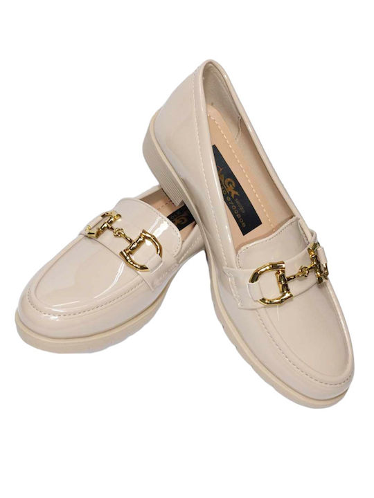 Oxfords Leatherette in beige color.