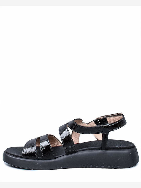 Lack V Leather Women's Flat Sandals in Black Color