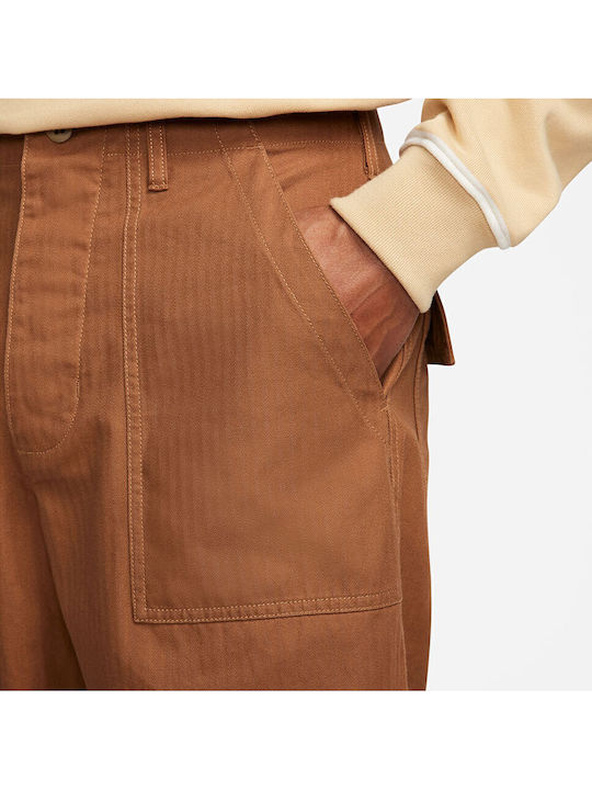 Life Fatigue Hose in Geradem Schnitt Braun