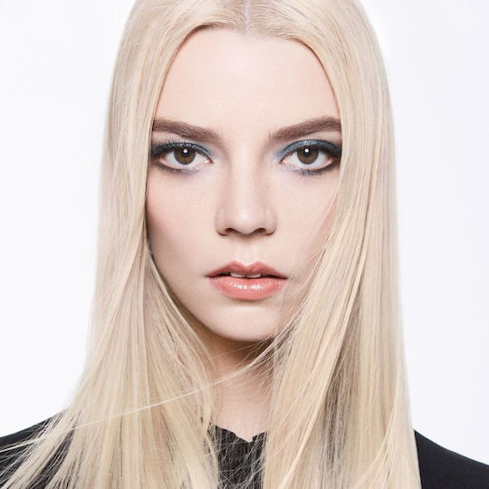 Dior Diorshow Iconic Overcurl Mascara for volume, Curling & Length 090 Black 10ml