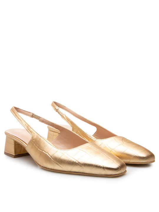 Labrini Pumps Goldene