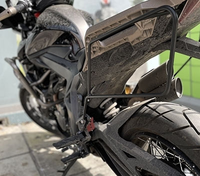 Daytona Βάσεις Σάκων για Triumph Daytona