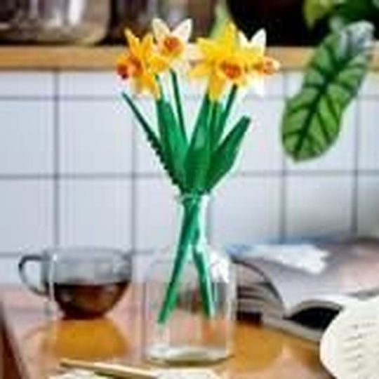 LEGO Botanical Collection Daffodils for 8+ Years 216 Pieces