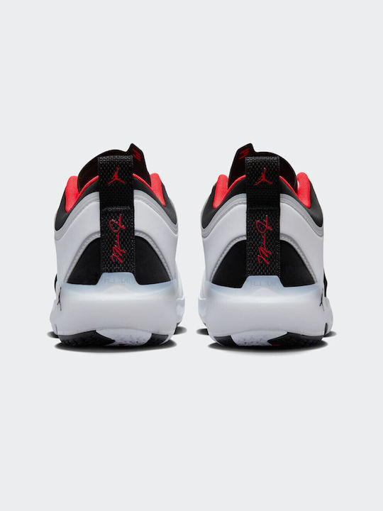 Air  37 Нисък Баскетболни обувки White / Black / Siren Red