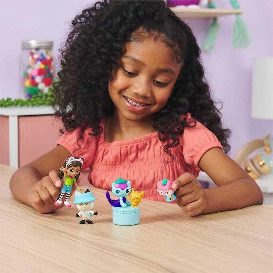 Spin Master Gabby's Dollhouse Gabby & Friends Camping Figure Set for Ages 3+