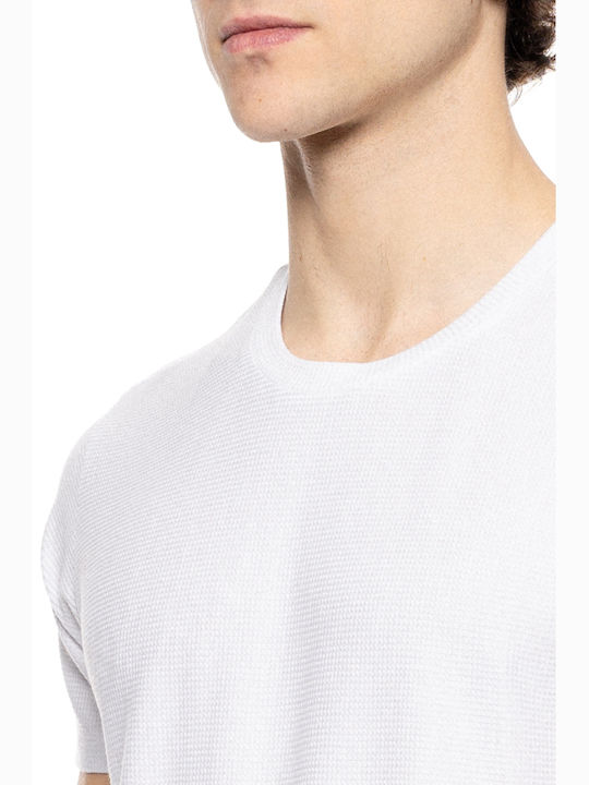 T-shirt White