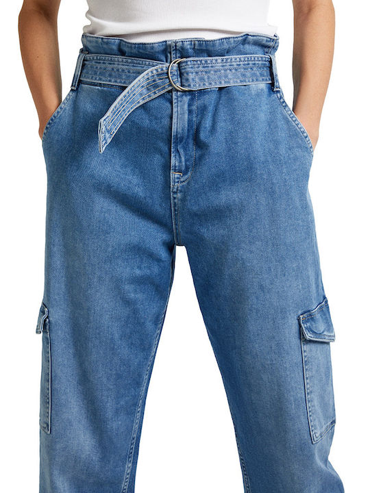 Damenjeans in Konischer Linie