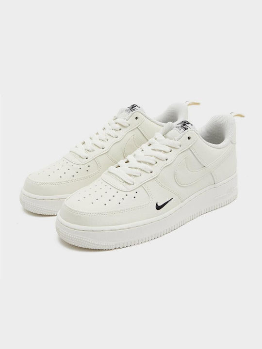 Nike Air Force 1 '07 Sneakers Beige