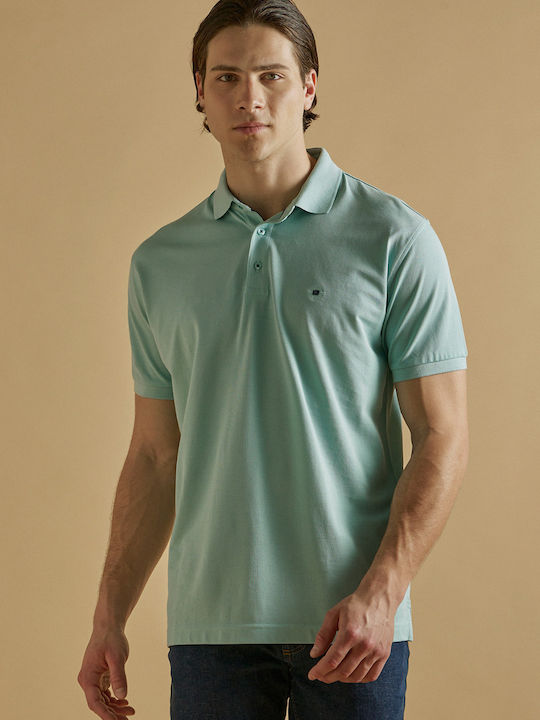Guy Laroche