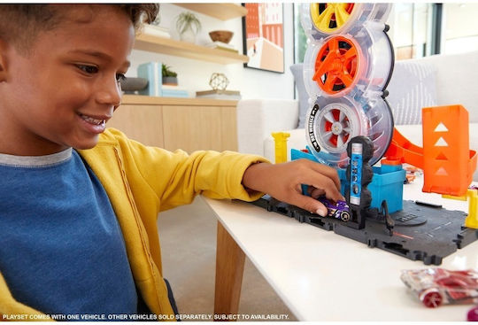 Hot Wheels City Super Twist Tire Shop Garage for Ages 5+