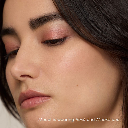 Jane Iredale Fard de Pleoape Matifiant Stick Piatră de lună 1.4gr