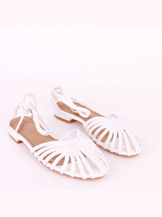 Alta Moda Women's Flat Sandals in White Color