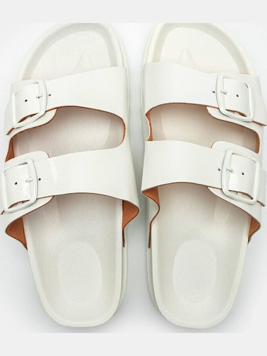 Women's Flat Sandals in White Color