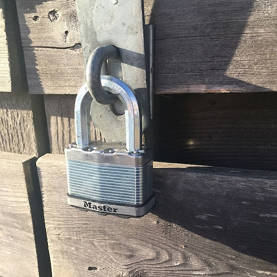 Master Lock Excell Бронзово Лукето Заключване на скоба с ключ 52мм 1бр