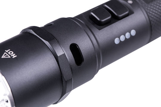 Nextorch Taschenlampe LED IPX7 mit maximaler Helligkeit 1600lm