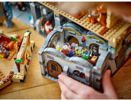 LEGO Castle Harry Potter - The Great Hall for 10+ Years 1732 Pieces