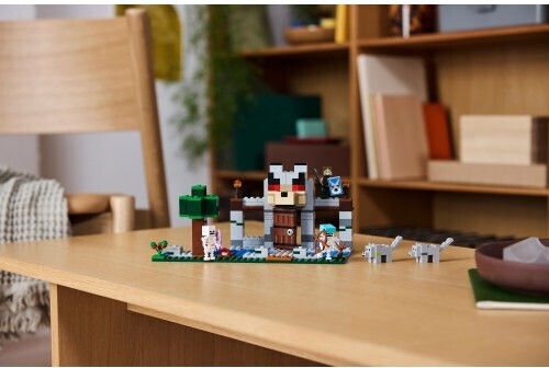 LEGO Minecraft The Wolf Stronghold για 8+ Ετών
