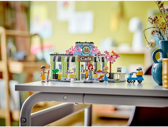 LEGO Friends Heartlake City Cafe for Ages 6+ 456 Pieces