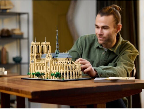 LEGO Architecture Notre-Dame De Paris για 18+ Ετών 4383τμχ