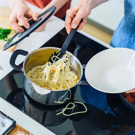 Fiskars Deep Pasta Spoon Colander Plastic Black