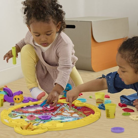 Hasbro Play-Doh Plasticine Game Fold N Go Playmat For 3+ Years 4pcs