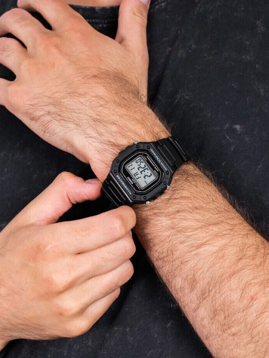 Casio Ψηφιακό Ανδρικό Ρολόι 43.2mm Χρονογράφος Μπαταρίας με Μαύρο Καουτσούκ Λουράκι