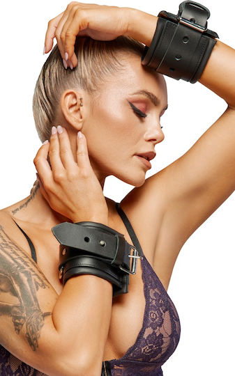 Zado Leather Handcuffs in Black Color