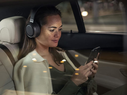 Philips Fidelio L3 Wireless / Wired Over Ear Headphones with 35 hours of Operation and Quick Charge Black