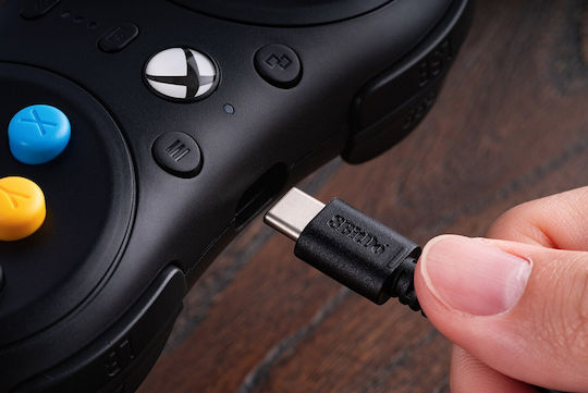 8Bitdo M30 Wired Gamepad for PC / Xbox Series / Xbox One / Switch Black