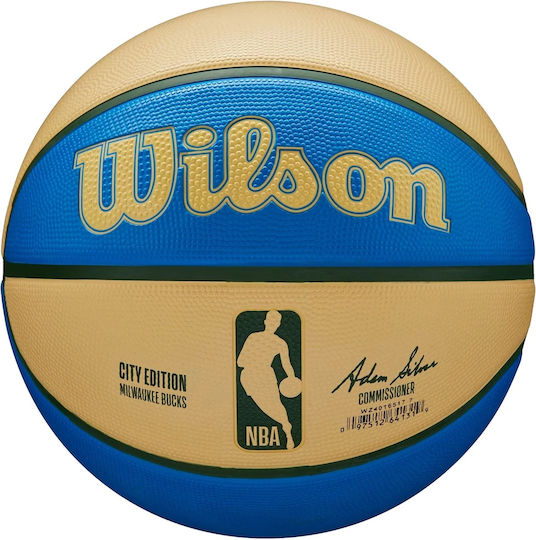 Wilson Team City Edition Milwaukee Bucks Basketball Draußen