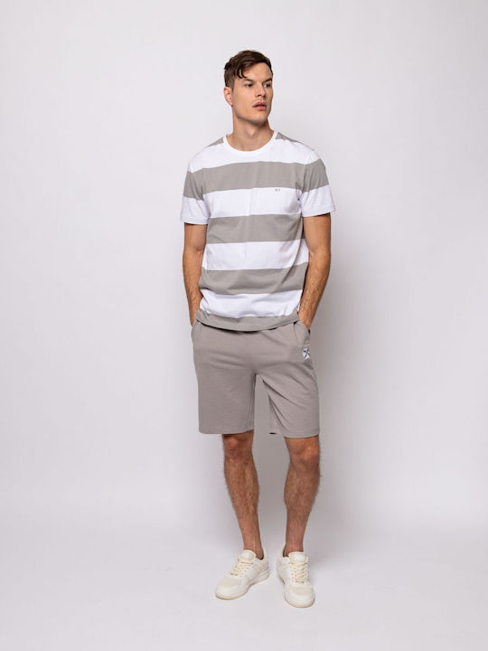 T-shirt White
